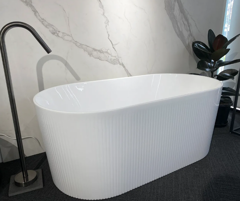 1500/1700*750/800*580mm OTTI Noosa Matt/Gloss White Oval Acrylic Freestanding Bathtub