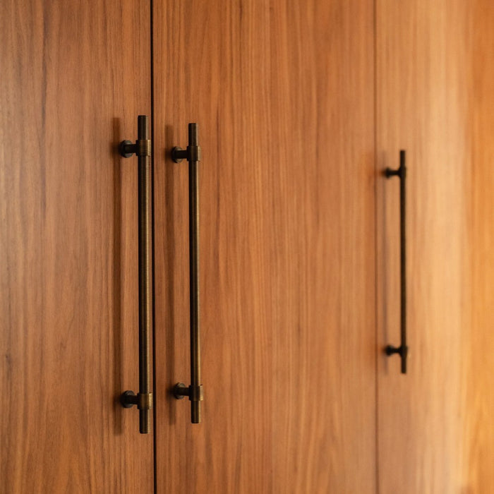 160/320mm Momo Belgravia Solid Brass Plain Bar Pull